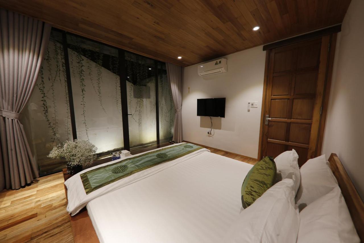 The Purple Hue Homestay Bagian luar foto